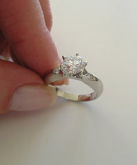 ATTRACTIVE TULIP DIAMOND ENGAGEMENT RING SETTING