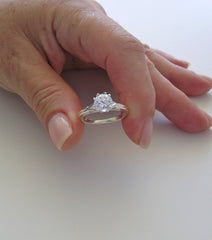 SIMPLY ELEGANT EIGHT PRONG SOLITAIRE ENGAGEMENT RING SETTING