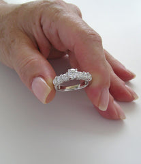 UNUSUAL DIAMOND ENGAGEMENT RING SETTING