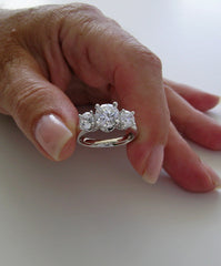 UNIQUE THREE STONE DIAMOND ENGAGEMENT RING MOUNTING OR REMOUNT RING SETTING