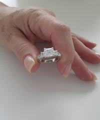 THREE STONE PRINCESS CUT DIAMOND ACCENT RING SETTING