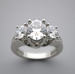 UNIQUE THREE STONE DIAMOND ENGAGEMENT RING SETTING