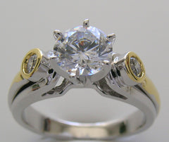 LOVELY TWO TONE CLASSIC DIAMOND ENAGEMENT RING SETTING