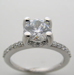 DIAMOND ENGAGEMENT RING SETTING FEMININE AND ELEGANT