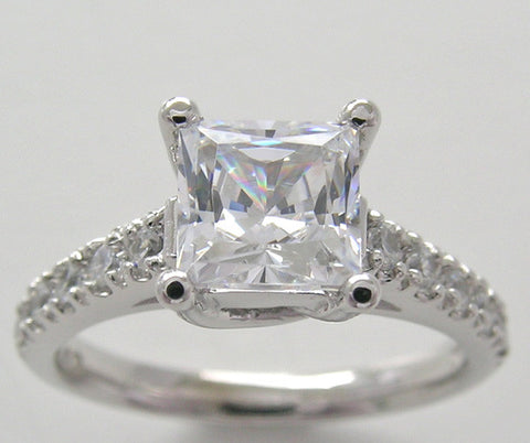 ELEGANT PRINCESS SHAPE DIAMOND ENGAGEMENT RING SETTING