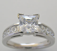 CHARMING DIAMOND ENGAGEMENT RING SETTING