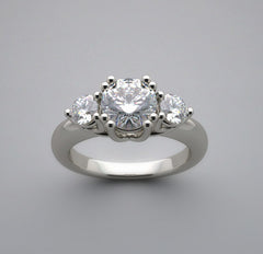 TRADITIONAL THREE STONE DIAMOND ENGAGEMENT RING SETTING