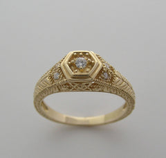 GOLD ART DECO ANTIQUE STYLE DIAMOND RING ENGRAVE DETAILS