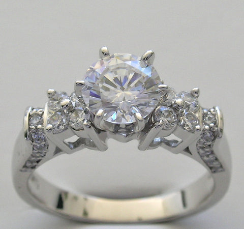 VERSATILE AND ELEGANT PAVE DIAMOND ENGAGEMENT RING MOUNTING