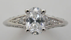 PRETTY OVAL SHAPE ENGAGEMENT RING SETTING WITH DIAMOND ACCENT