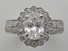 UNUSUAL DIAMOND SCALLOPED HALO DESIGN OVAL SHAPE ENGAGEMENT RING SETTING