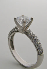 ELEGANT DIAMOND PAVE ENGAGEMENT RING SETTING