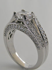 SPLIT SHANK DIAMOND ENGAGEMENT RING SETTING EXCLUSIVELY FOR ROUND STONE