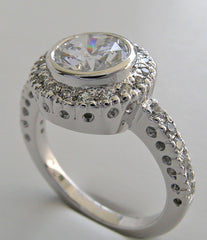 HALO ENGAGEMENT RING SETTING WITH DIAMND ACCENTS