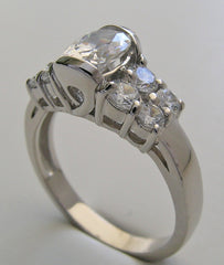 OVAL SHAPE DIAMOND ENGAGEMENT RING SETTING OR RING RE-MOUNTINGS