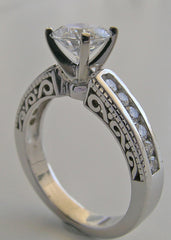 PRETTY DIAMOND DETAIL ACCENT ENGAGEMENT RING SETTING WITH PIERCED WORK