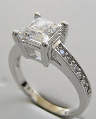 SPECIAL PRINCESS CUT DIAMOND ENGAGEMENT RING SETTING