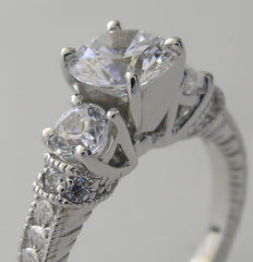 ELEGANT DIAMOND ENGAGEMENT RING SETTING