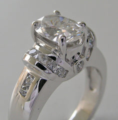 OVAL SHAPE DIAMOND ENGAGEMENT RING SETTING