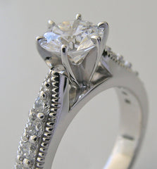 ELEGANT DIAMOND ENGAGEMENT RING SETTING