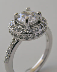 TRENDING HALO STYLE DIAMOND ENGAGEMENT RING SETTING