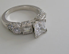 ANTIQUE STYLE UNIQUE DIAMOND ENGAGEMENT RING MOUNTING