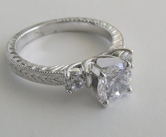 THREE STONE ENGAGEMENT RING SETTING