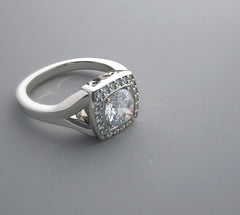 FLUSH RING SETTING ART DECO STYLING WITH DIAMOND HALO ACCENT