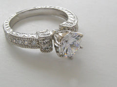 PRETTY DIAMOND ENGAGEMENT RING SETTING