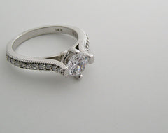 INTERESTING FOUR PRONG DIAMOND DETAILED ENGAGEMENT RING SETTING