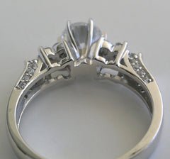 VERSATILE AND ELEGANT PAVE DIAMOND ENGAGEMENT RING MOUNTING