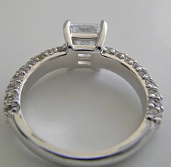 CHARMING DIAMOND PRINCESS CUT ENGAGEMENT RING SETTING