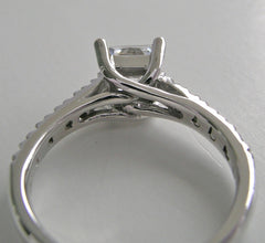 ELEGANT PRINCESS SHAPE DIAMOND ENGAGEMENT RING SETTING