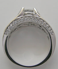 SPLIT SHANK DIAMOND ENGAGEMENT RING SETTING EXCLUSIVELY FOR ROUND STONE