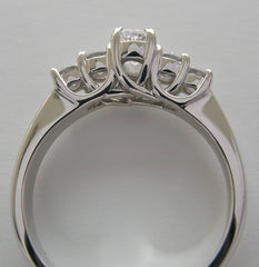 FIVE STONE ENGAGEMENT RING SETTING OR WEDDING RING MOUNTING