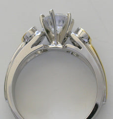 LOVELY TWO TONE CLASSIC DIAMOND ENAGEMENT RING SETTING